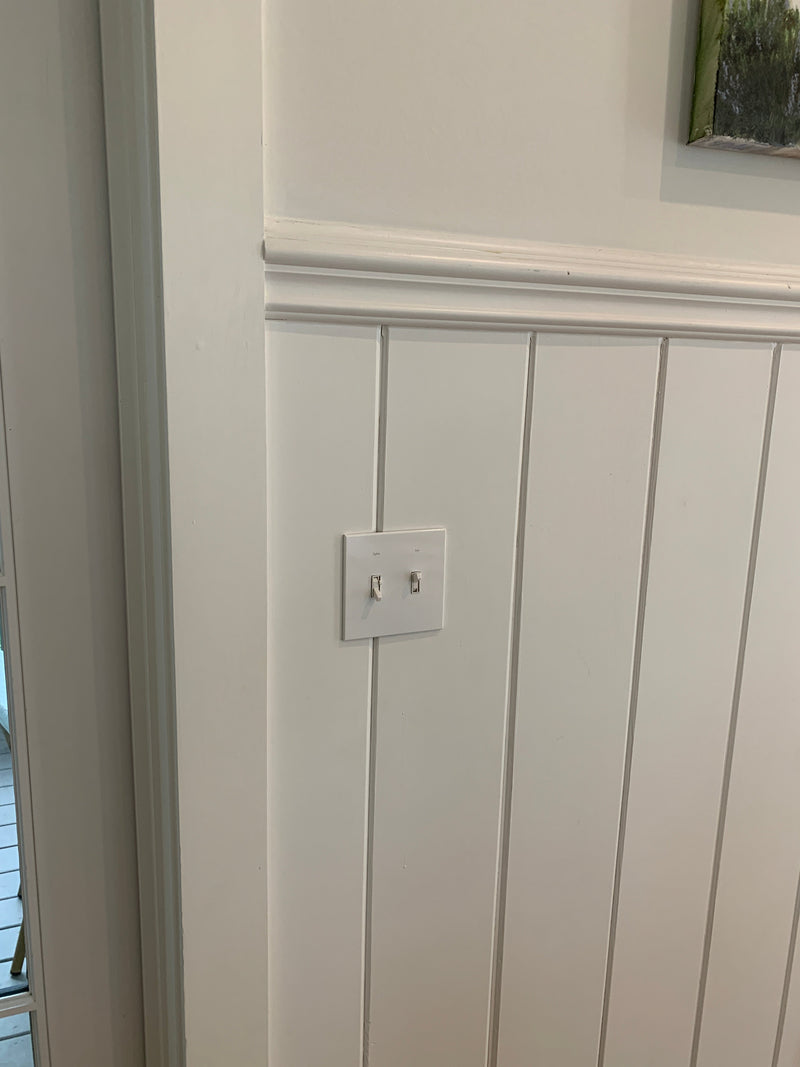 CleanPlate Classic Wall Plate in Contemporary White for Toggle Switches