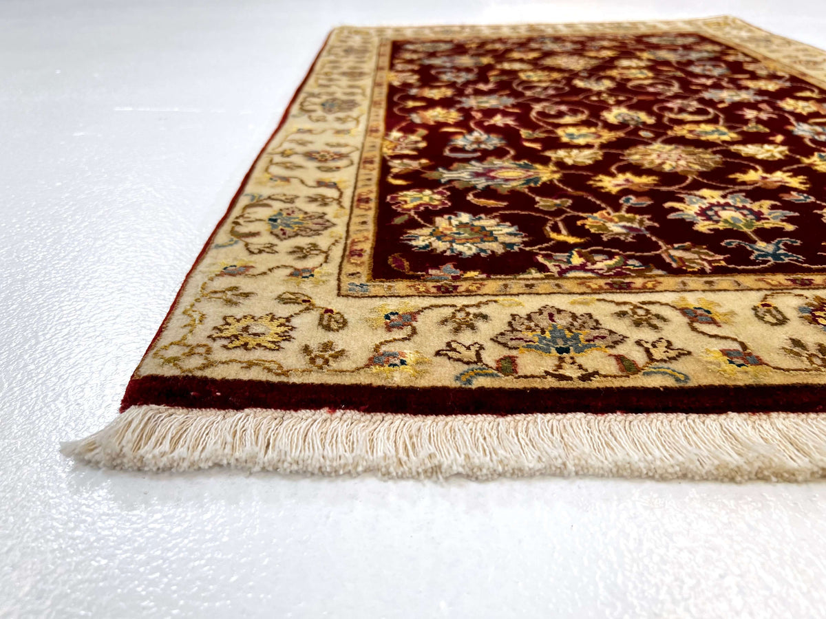 Wool w. silk Kumkapi red/gld 2x3, photo 3 of 5