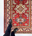 Super Kazak 4'00"x5'11" red/ivo