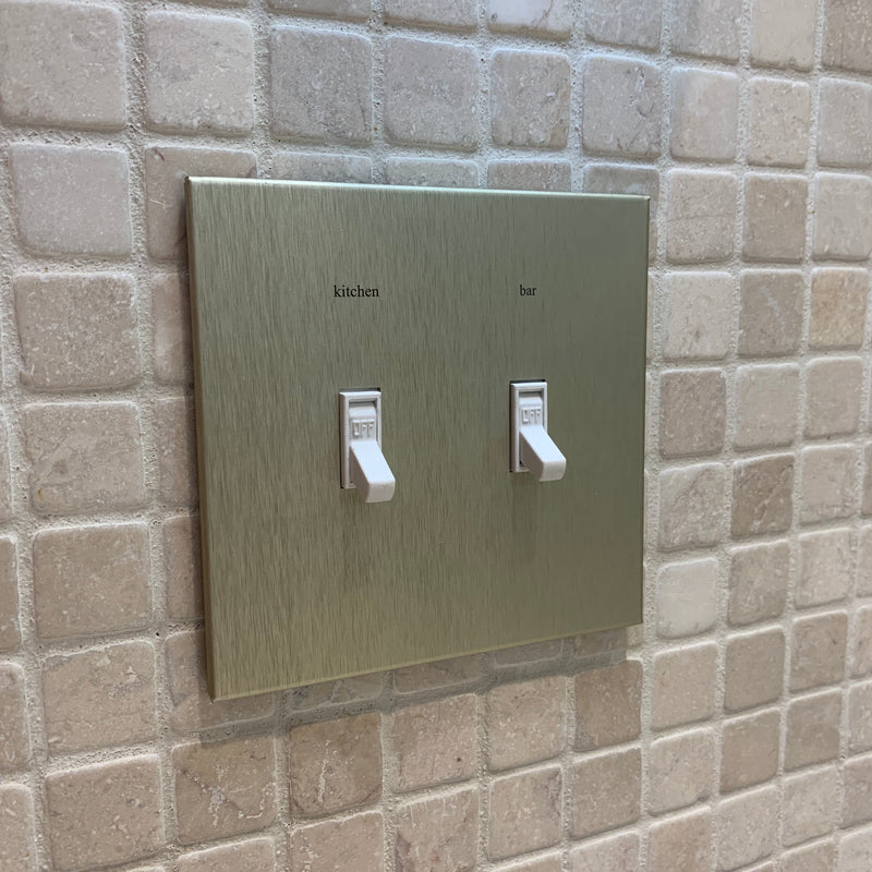 CleanPlate Classic Wall Plate in Midcentury Gold for Toggle Switches
