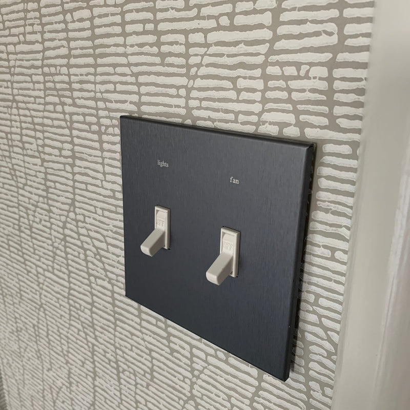 CleanPlate Classic Wall Plate in Jet Black for Toggle Switches