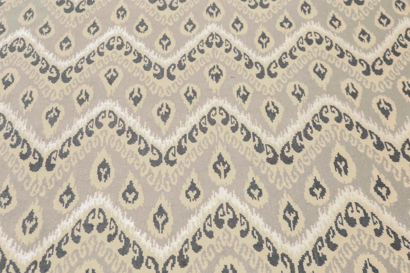 6' x 9' Hand Knotted IKAT Design Wool & Bamboo Silk Area Rug Gray