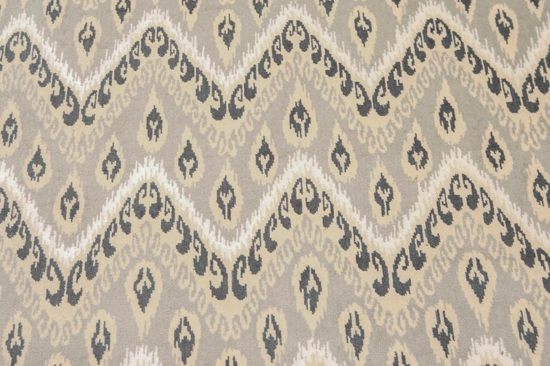 6' x 9' Hand Knotted IKAT Design Wool & Bamboo Silk Area Rug Gray