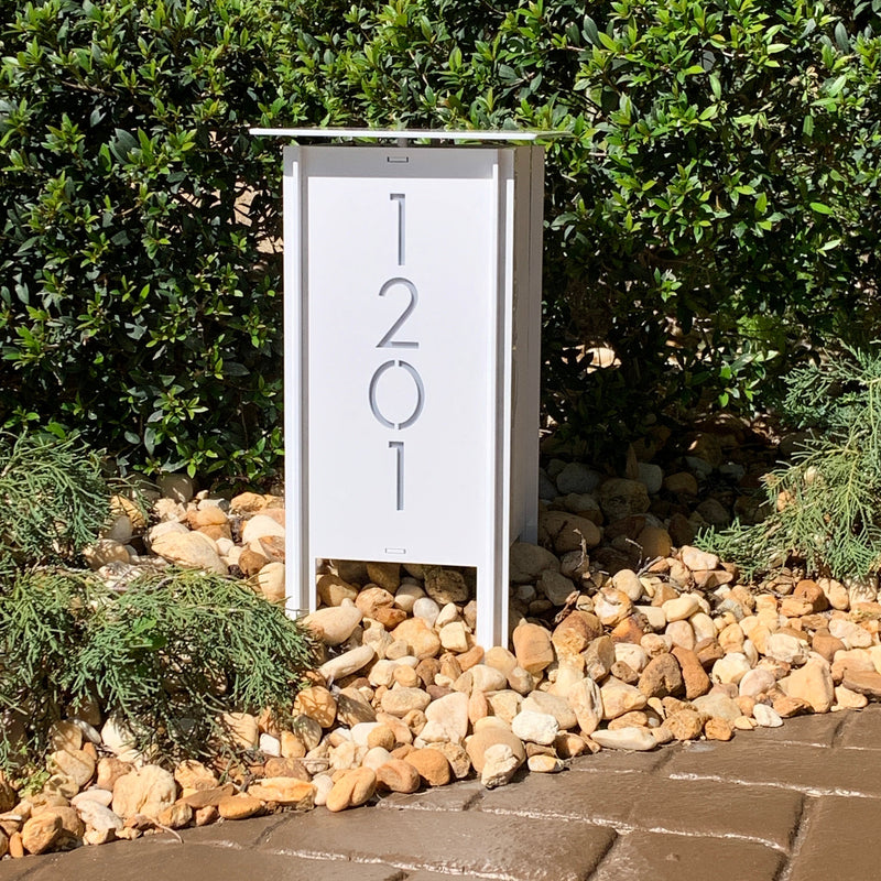 RadiantLight 14" tall ADDRESS MARKER Landscape Light - Garden Light