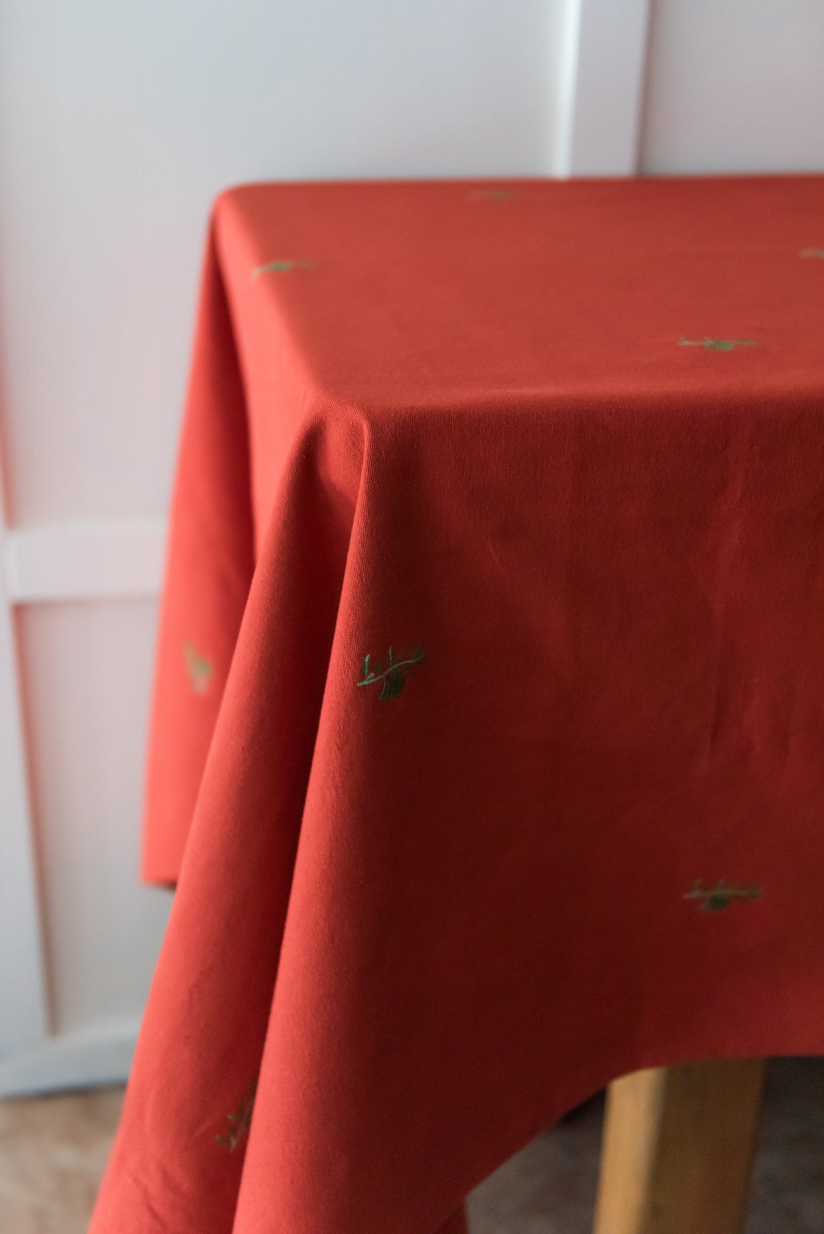 Rust Red and Green Fleur Tablecloth, photo 2 of 7