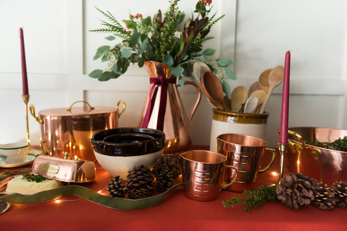 Rust Red and Green Fleur Tablecloth, photo 7 of 7