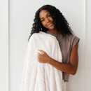 PATTERNED FAUX FUR THROW BLANKETS by Saranoni