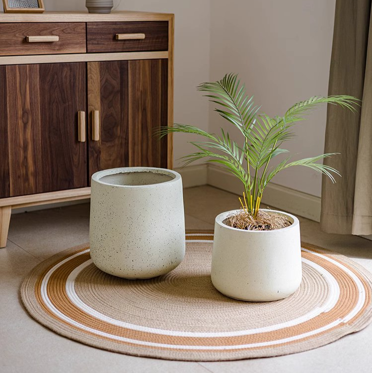 Modern White Planter Round