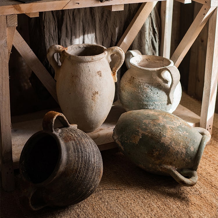 Restoration Ancient Jar in Different Styles