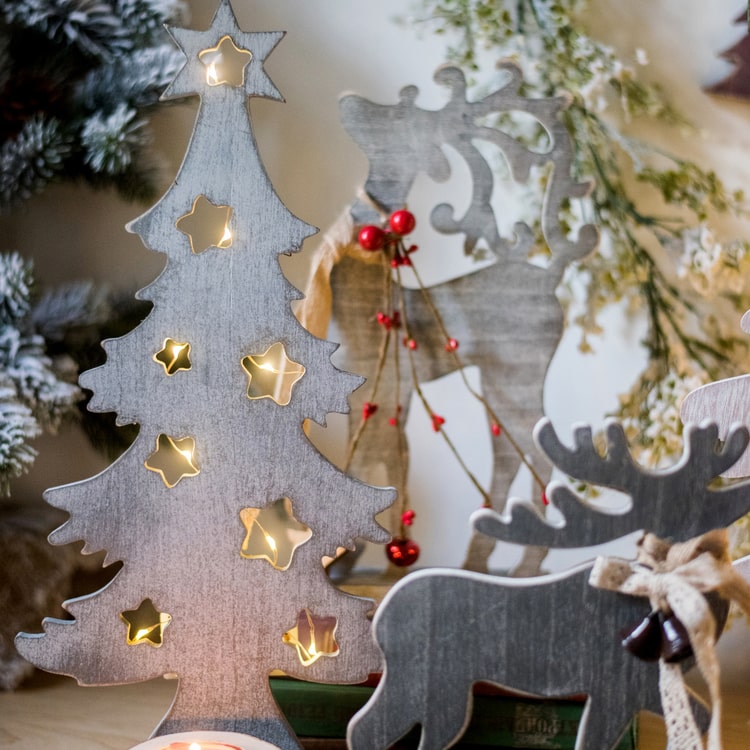 Christmas Desktop Decoration Figurines in Wood