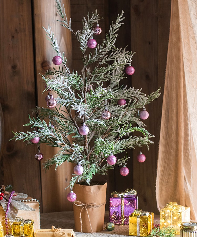 Cedar Fir Tree Snow Flocked Christmas Tree in Paper Wrapped Base