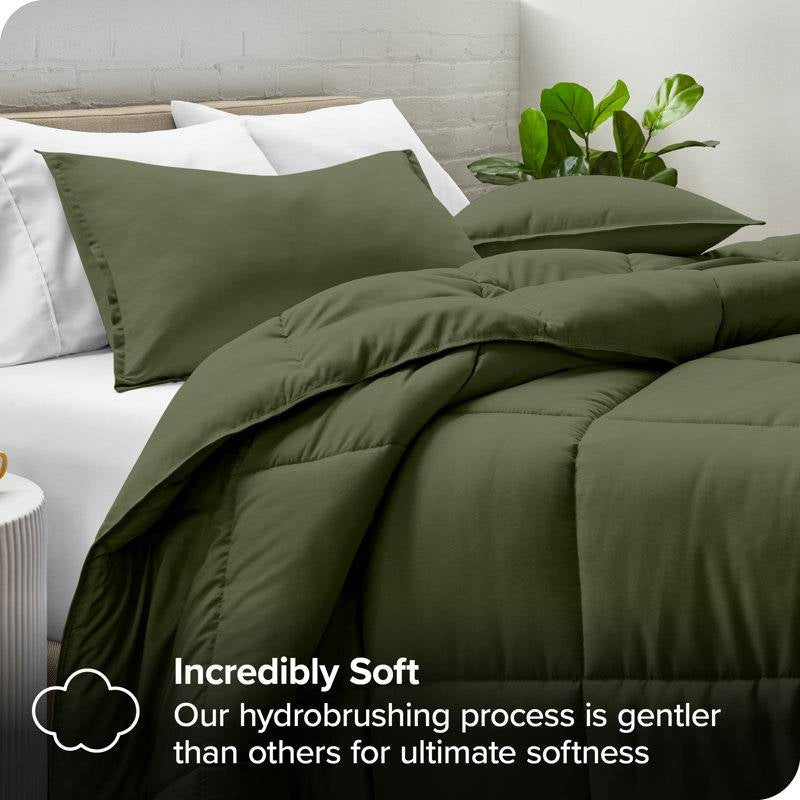 King/Cal King Wrinkle-Resistant Down Alternative Comforter Set in Olive Green, photo 5 of 5