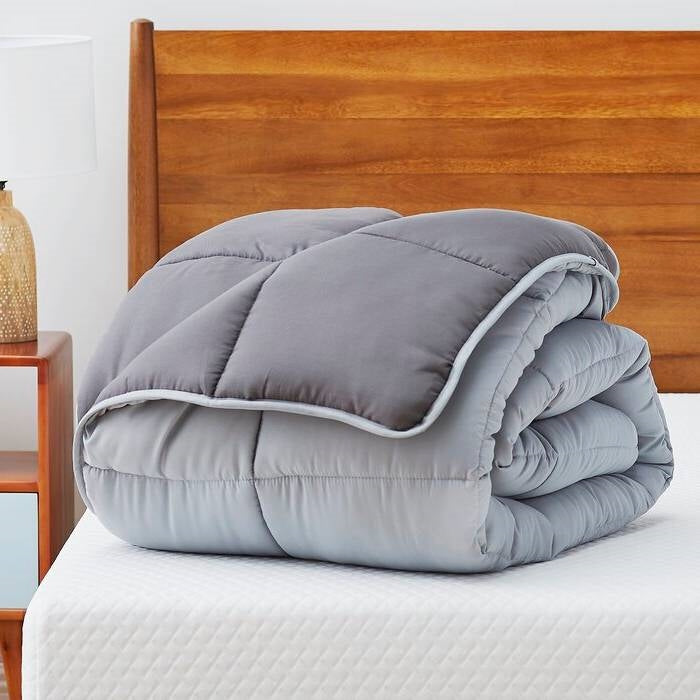 King Size All Seasons Plush Light/Dark Grey Reversible Polyester Down Alternative Comforter, photo 4 of 4