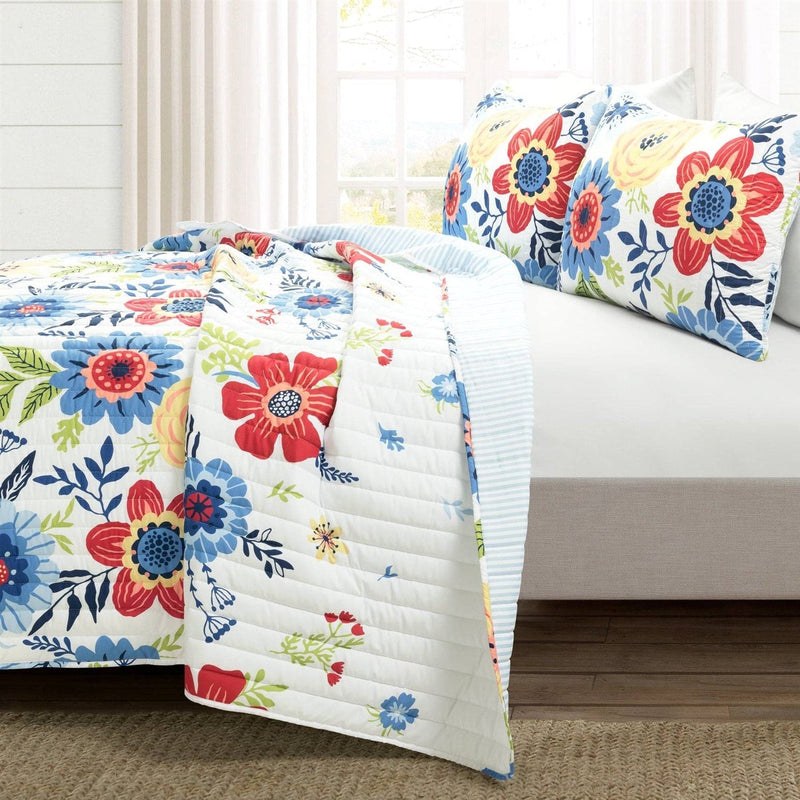 King size Lightweight Floral Navy Blue Coral White 3-Piece Polyester Quilt Set, photo 2 of 5