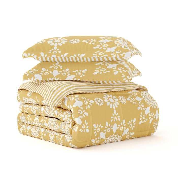 King Size 3 Piece Yellow Reversible Daisy Medallion Stripped Comforter Set, photo 3 of 4