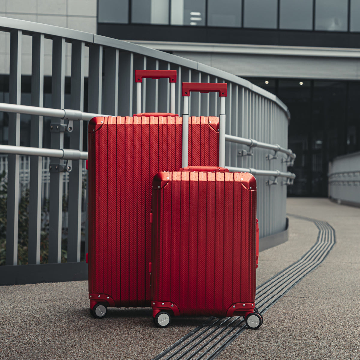 TREVA Aluminum Suitcase Red, photo 17 of 21