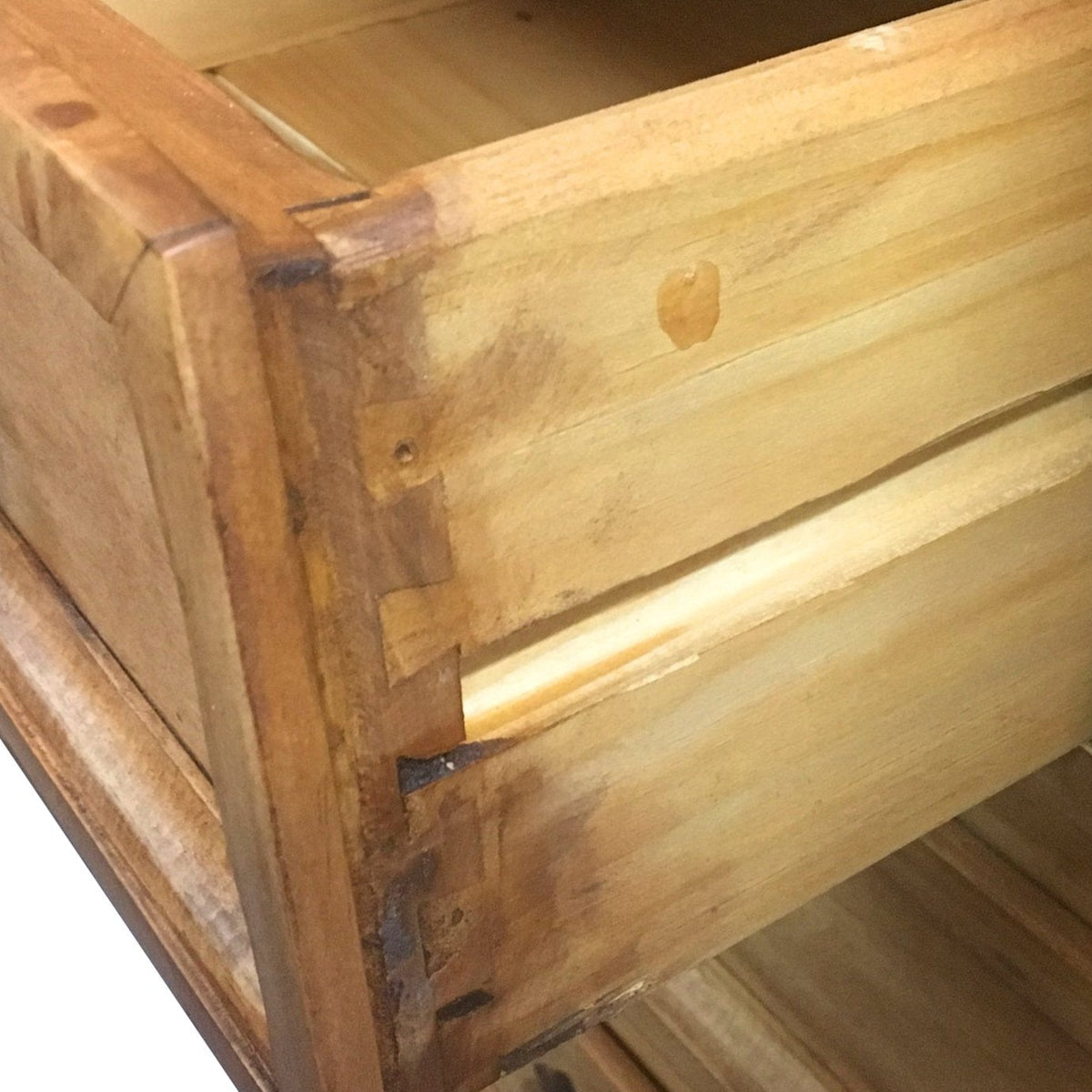 Traditional 8  Drawers Rustic Dresser, photo 8 of 8