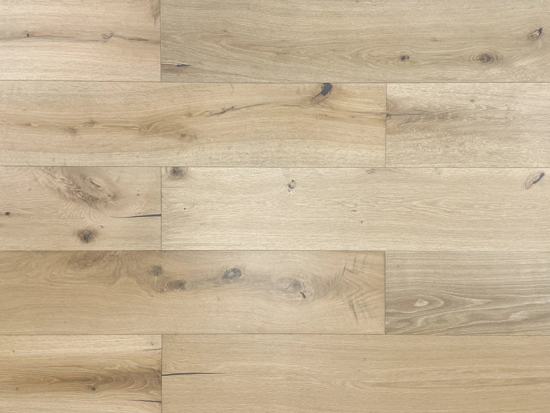 Ladera European Oak Wirebrushed Engineered Hardwood 8.65x0.625" - Silver Tan