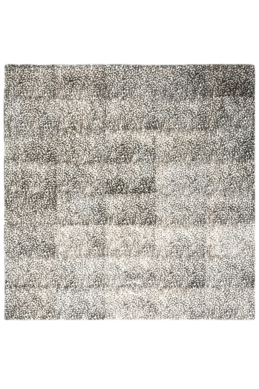 LEOPARD PRINTED – Designer Wool Rug for Modern Interiors, photo 2 of 4