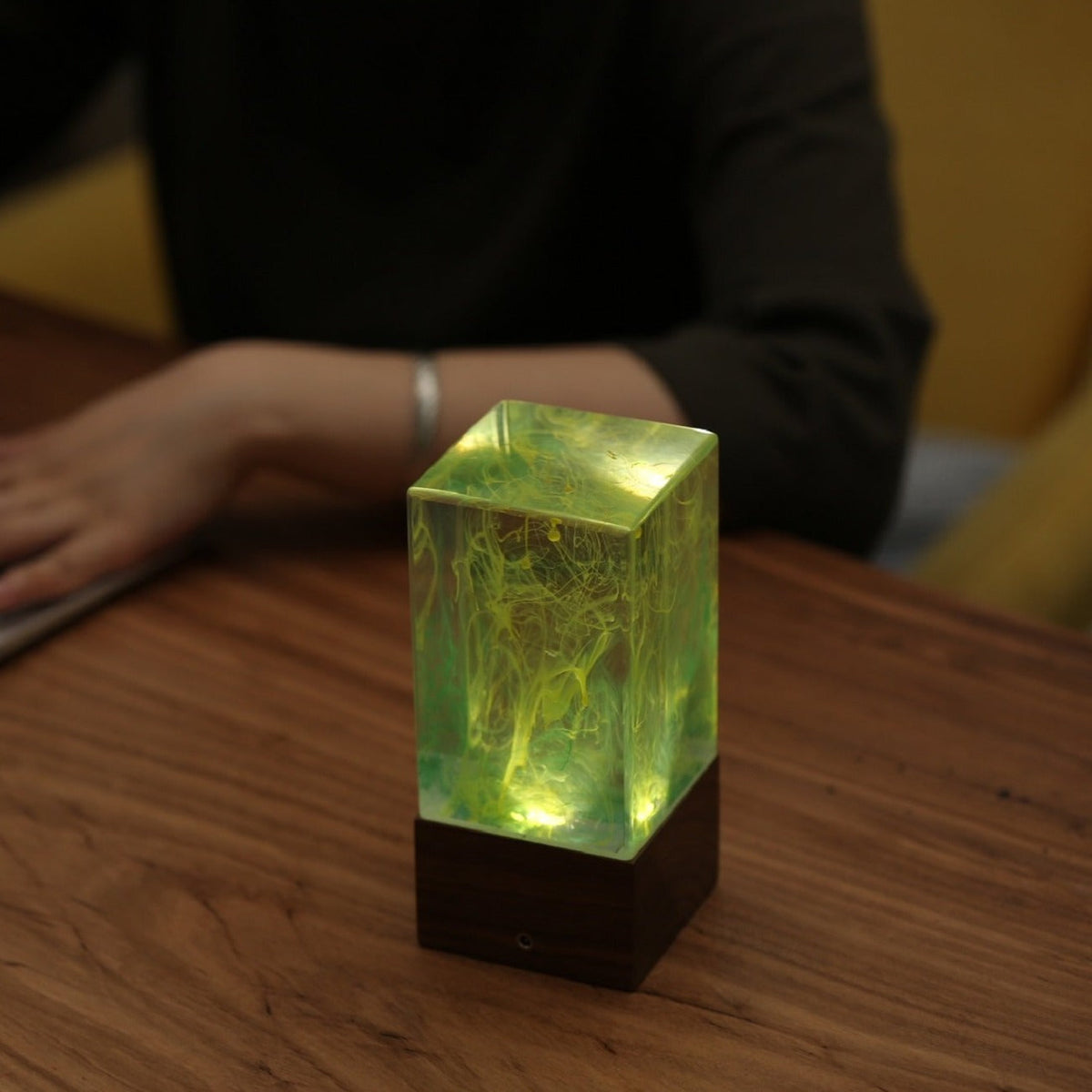 Resin table decor - Solar, photo 9 of 11