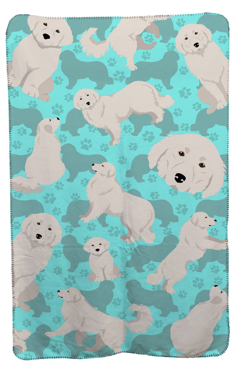 Great Pyrenees Soft Travel Blanket with Bag