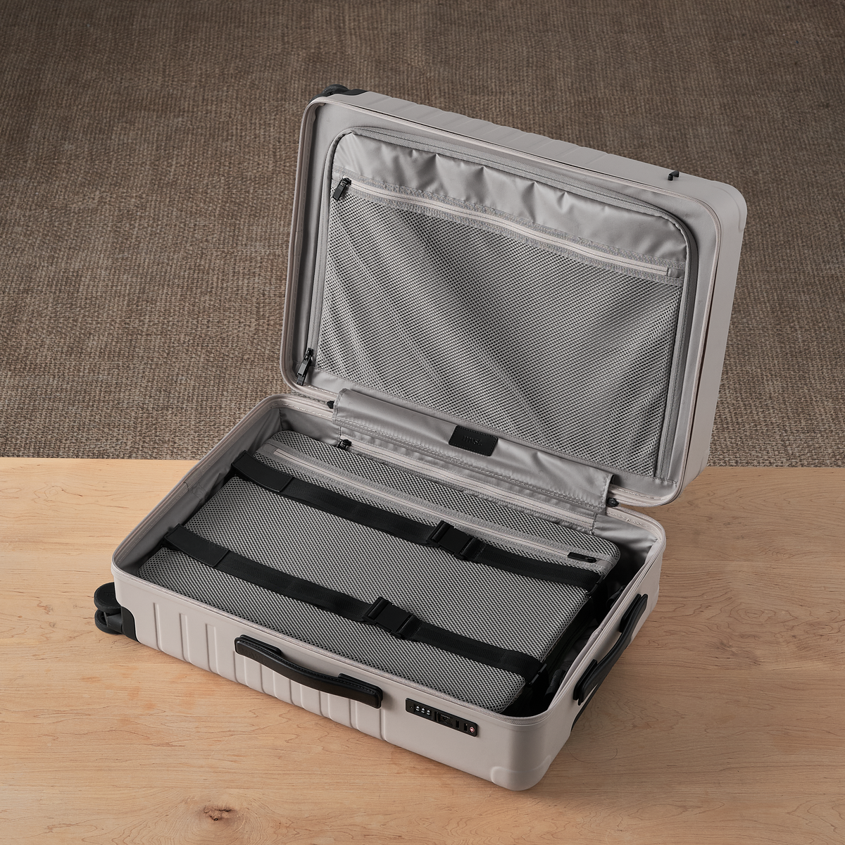 Essential Collection Suitcase Monica Sand, photo 16 of 26