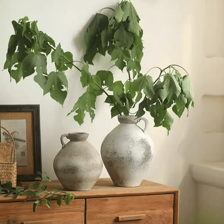 Watertight One Handle Pottery Vase, photo 3 of 10