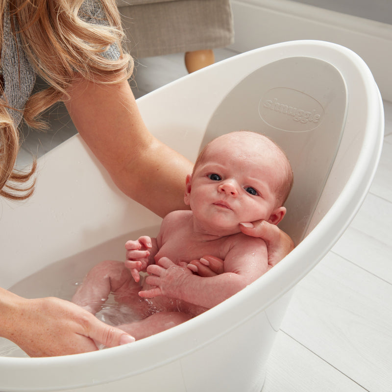 Newborn Bath Essentials Bundle | Baby Bath with Support Bump, Soft Backrest & Rinse Jug | Safe & Stylish Bathtime Set