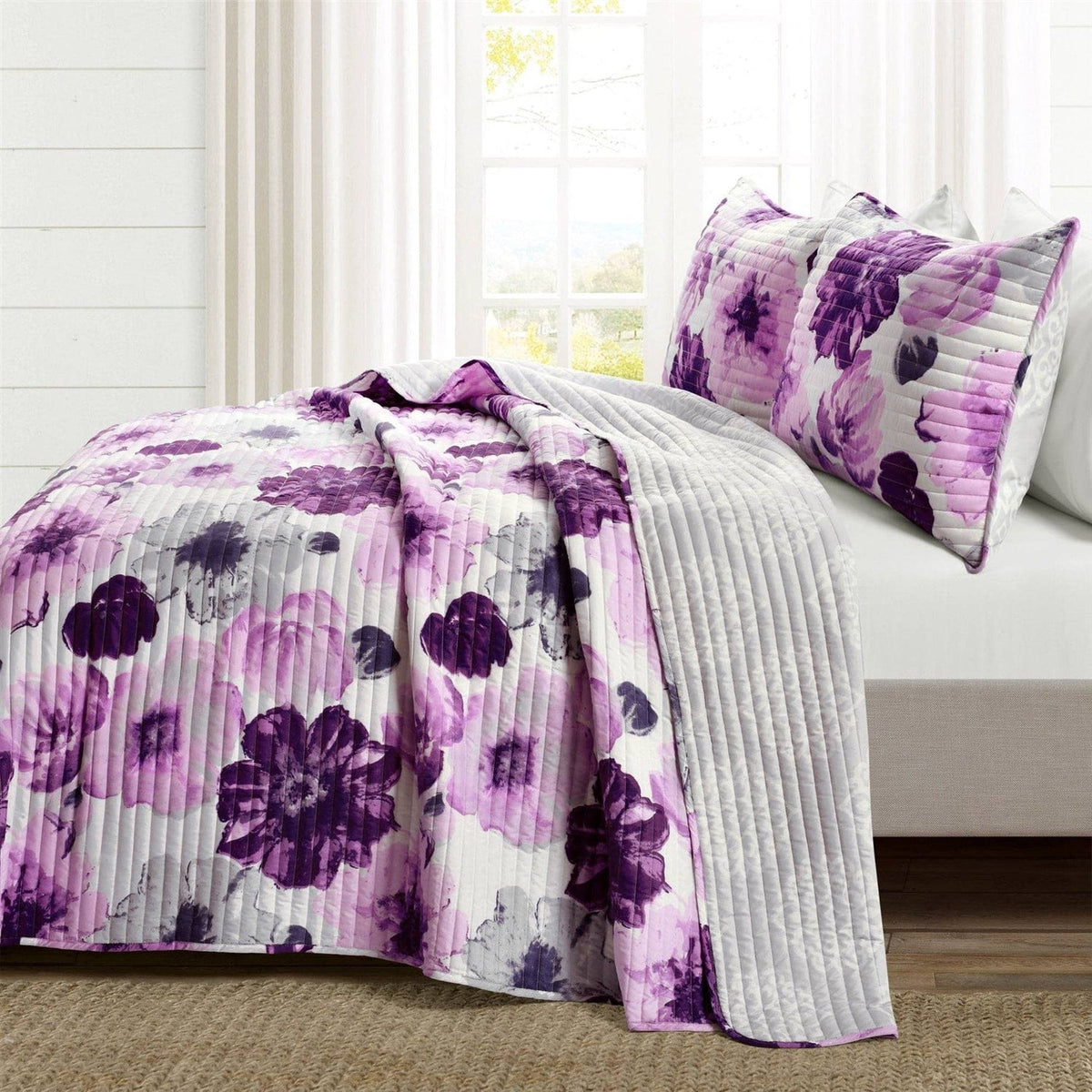 Full/Queen Purple Grey Flowers Lightweight Polyester Microfiber Quilt Set, photo 2 of 5
