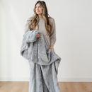 PATTERNED FAUX FUR THROW BLANKETS by Saranoni
