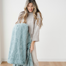 PATTERNED FAUX FUR THROW BLANKETS by Saranoni