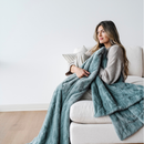 PATTERNED FAUX FUR THROW BLANKETS by Saranoni