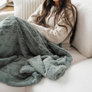 PATTERNED FAUX FUR THROW BLANKETS by Saranoni