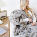 PATTERNED FAUX FUR THROW BLANKETS by Saranoni