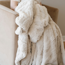 PATTERNED FAUX FUR THROW BLANKETS by Saranoni