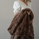 PATTERNED FAUX FUR THROW BLANKETS by Saranoni