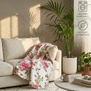 DaDa Bedding Romantic Roses Floral Throw Blanket - Lovely Spring Pink & White Scalloped Colorful Lightweight Breathable - Bright Vibrant Quilted Throw Blanket - 50 x 60