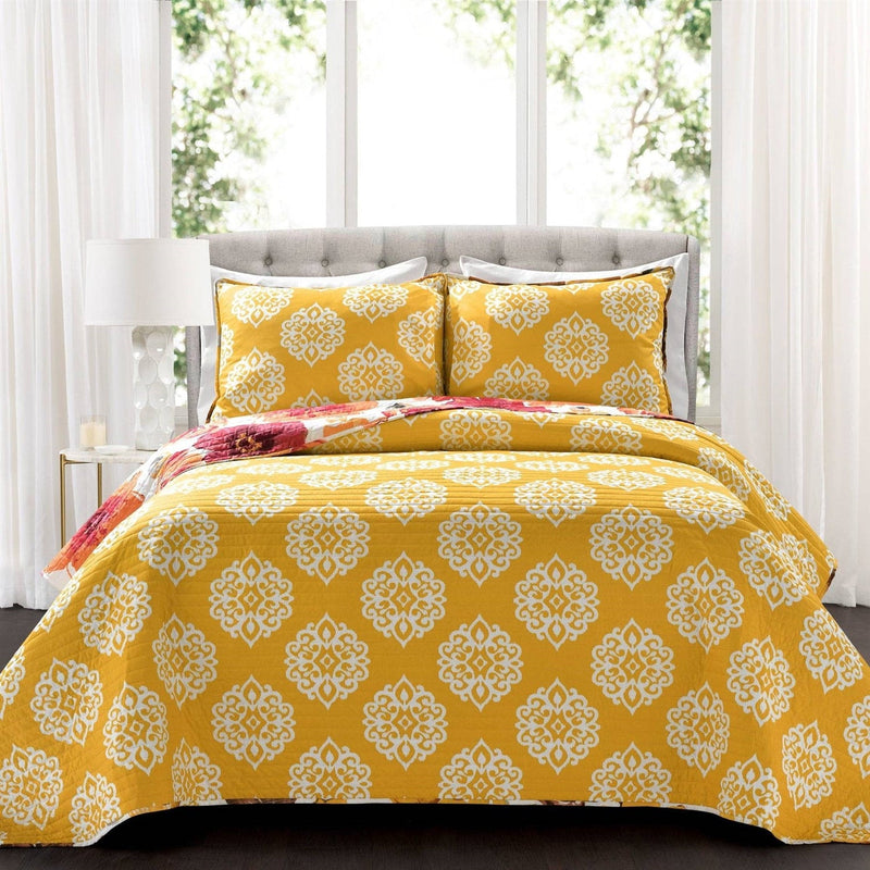King size Orange Red Flowers Lightweight Polyester Microfiber Quilt Set, photo 2 of 5