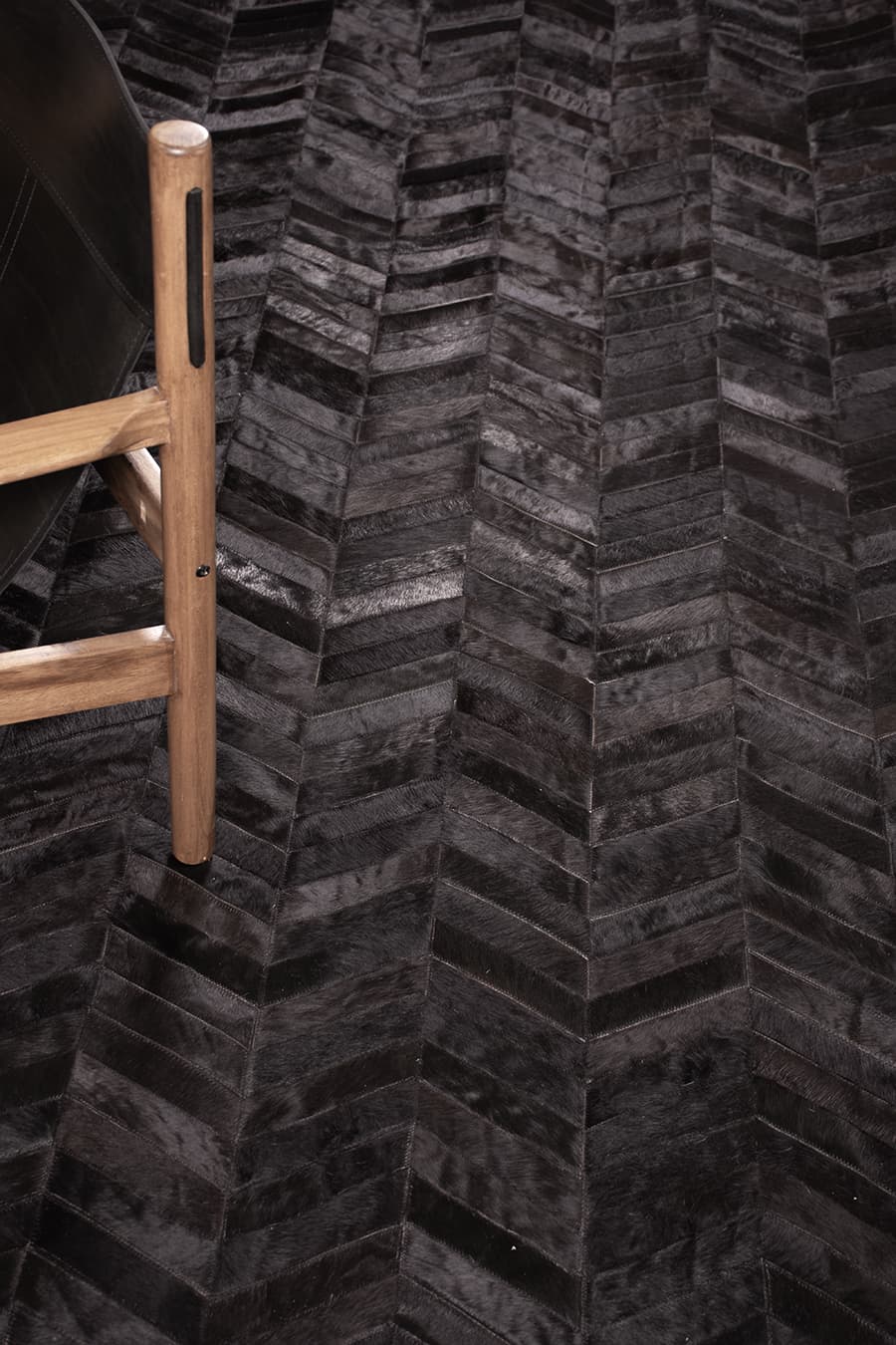 ROUND HERRINGBONE – Large Designer Cowhide Rug, photo 5 of 7