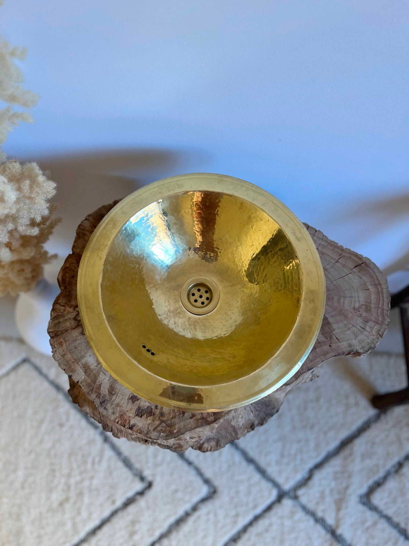 Round Sink - Round Hammered Brass Sink