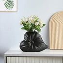 GobekUsa Fluffy Heart Vase: Ceramic Handicraft Home Decor Accessory