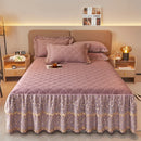 GobekUsa Cotton Lace Ruffles Quilted Bed Skirt Set with Pillowcases
