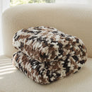 GobekUsa Knitted Jacquard Blanket Throw 130x160cm 1400g