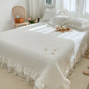 GobekUsa Handmade Lace Flowers Quilted Bedspread Coverlet Queen Double Mattress Cover