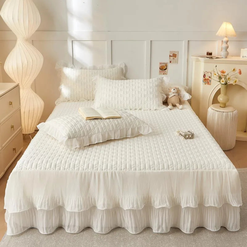 GobekUsa Lace Ruffles Cooling Bed Skirt Set with Pillowcases, photo 8 of 15