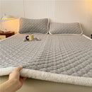 GobekUsa Antibacterial Milk Velvet Mattress, Thick & Warm with Anti-Slip Straps