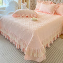 GobekUsa Lace Ruffles Quilted Bedspread Set with Pillowcases