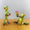 GobekUsa Leggy Frog Couple Figurine: Modern Wedding Home Decor Statue