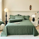 GobekUsa Eucalyptus Fiber Bedspread for a Cooling, Silky Bed Experience