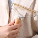 GobekUsa Hair Scraper: Fabric Sorting & Smoothing Tool for Hair Removal on Clothes & Knits